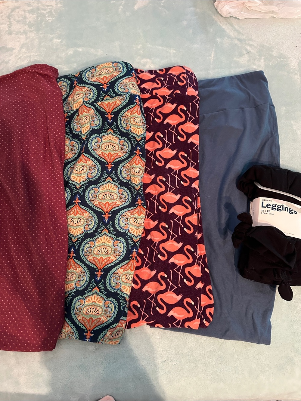 LuLaRoe leggings bundle and Old Navy leggings